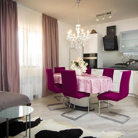 Villa J&J Apartments Residence With Swimming Pool Podstrana Luaran gambar