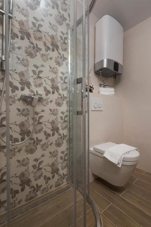 Villa J&J Apartments Residence With Swimming Pool Podstrana Luaran gambar